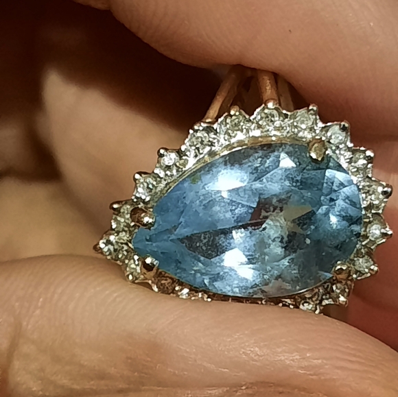 AUTHENTIC SOLID 10K YELLOW GOLD ๐ RING GENUINE AQUAMARINE & DIAMOND ring 7 - Picture 2 of 9